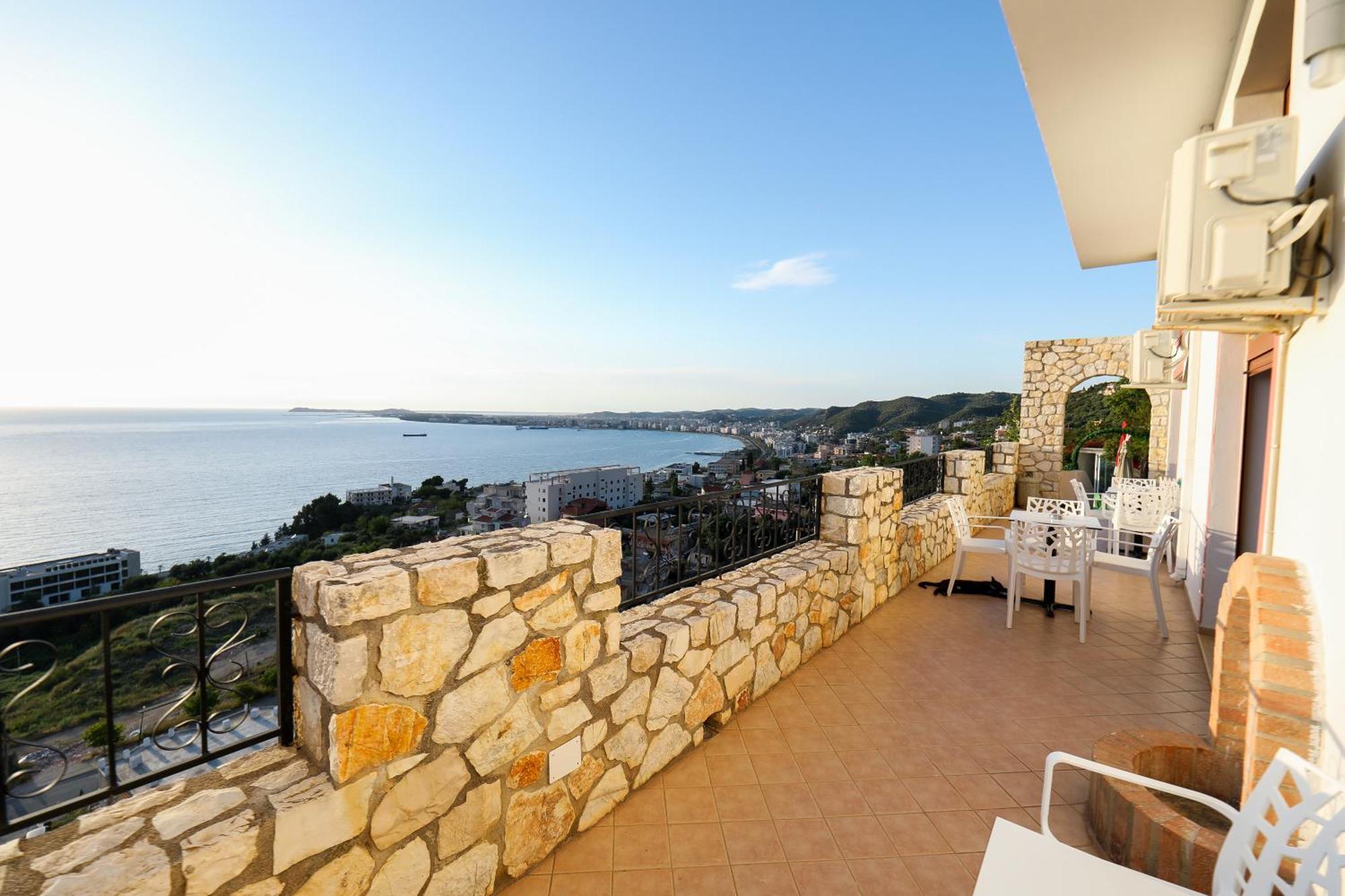 Vila Dena Vlore Bagian luar foto