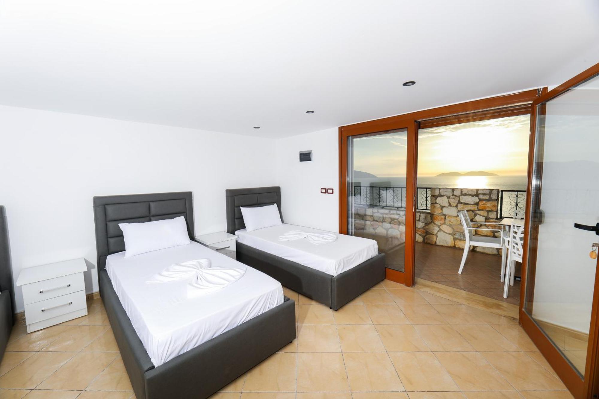 Vila Dena Vlore Bagian luar foto