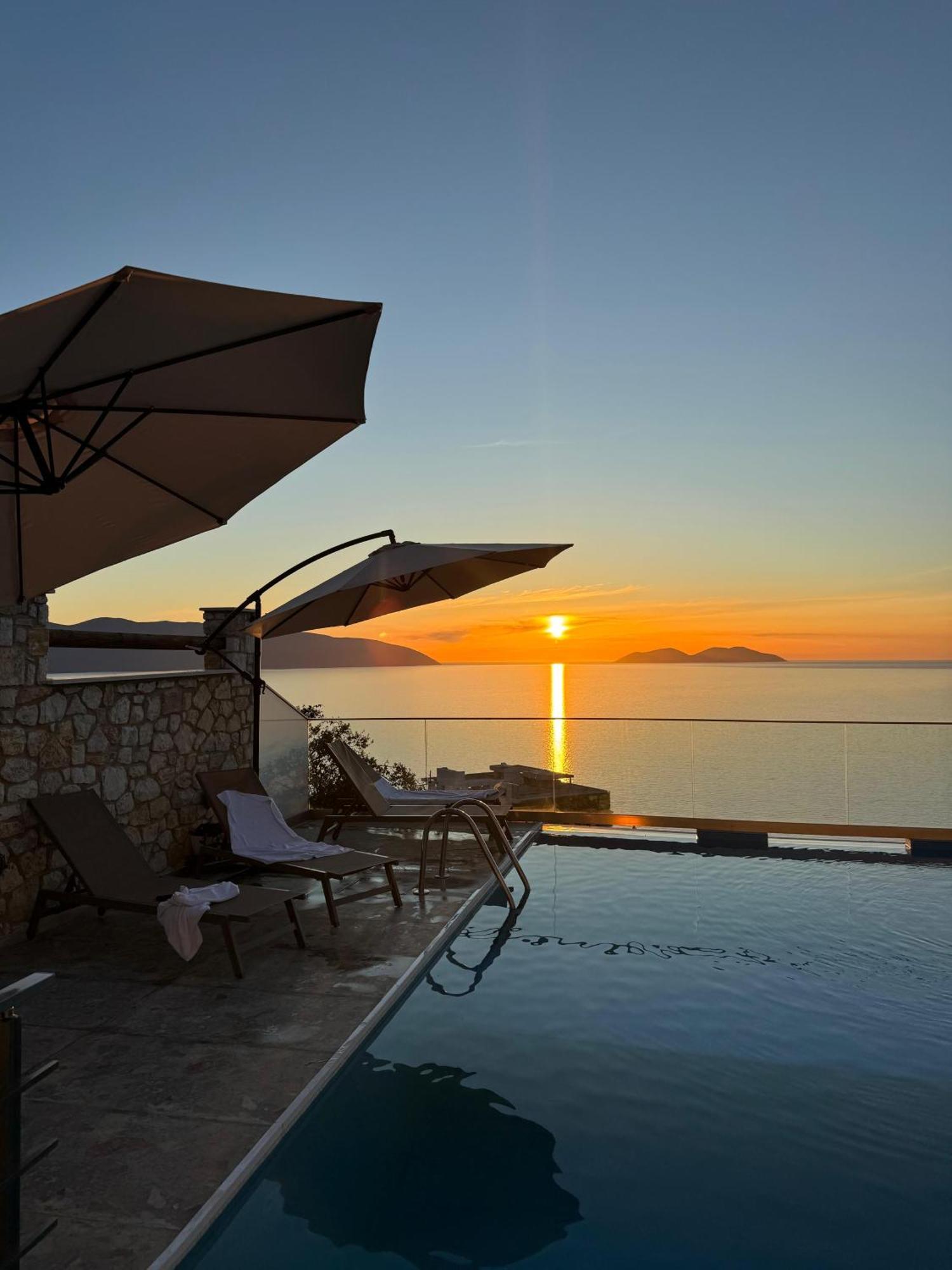 Vila Dena Vlore Bagian luar foto
